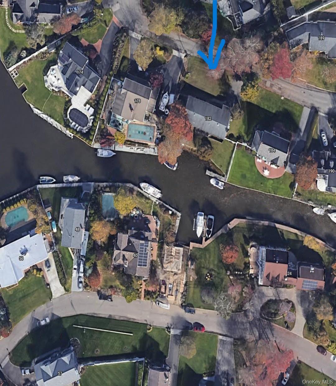 #4 photo, 182 Connetquot Drive, سوفولك Oakdale , NY 11769