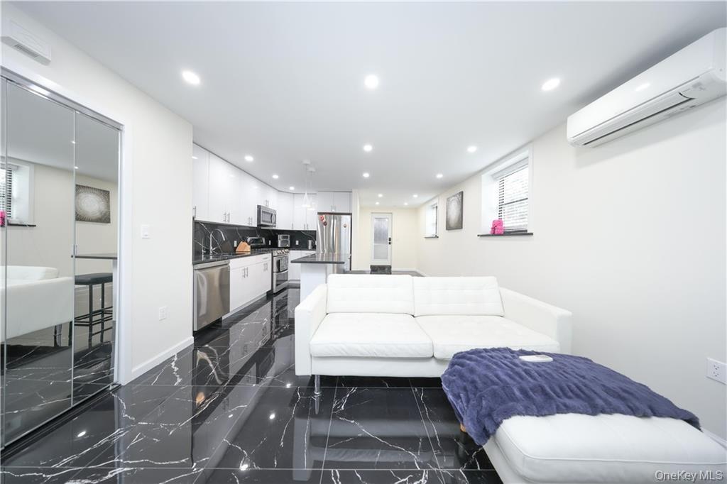 #17 photo, 2295 E 26th Street, 브루클린 Brooklyn , NY 11229