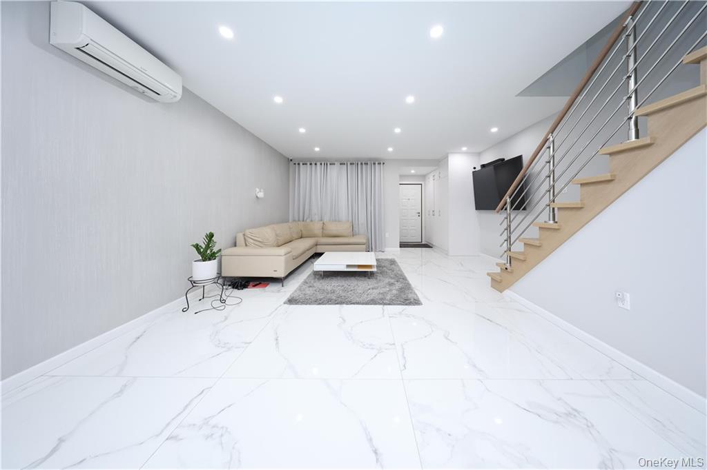 #6 photo, 2295 E 26th Street, 브루클린 Brooklyn , NY 11229