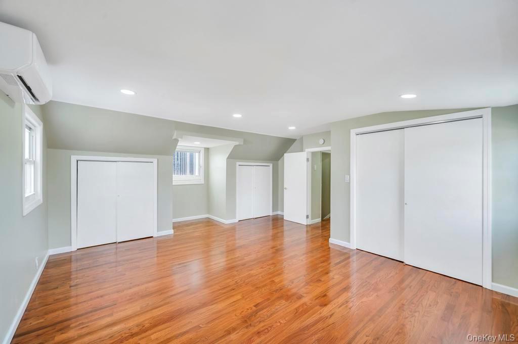 #14 photo, 2127 Erma Drive, नासाउ काउंटी East Meadow , NY 11554