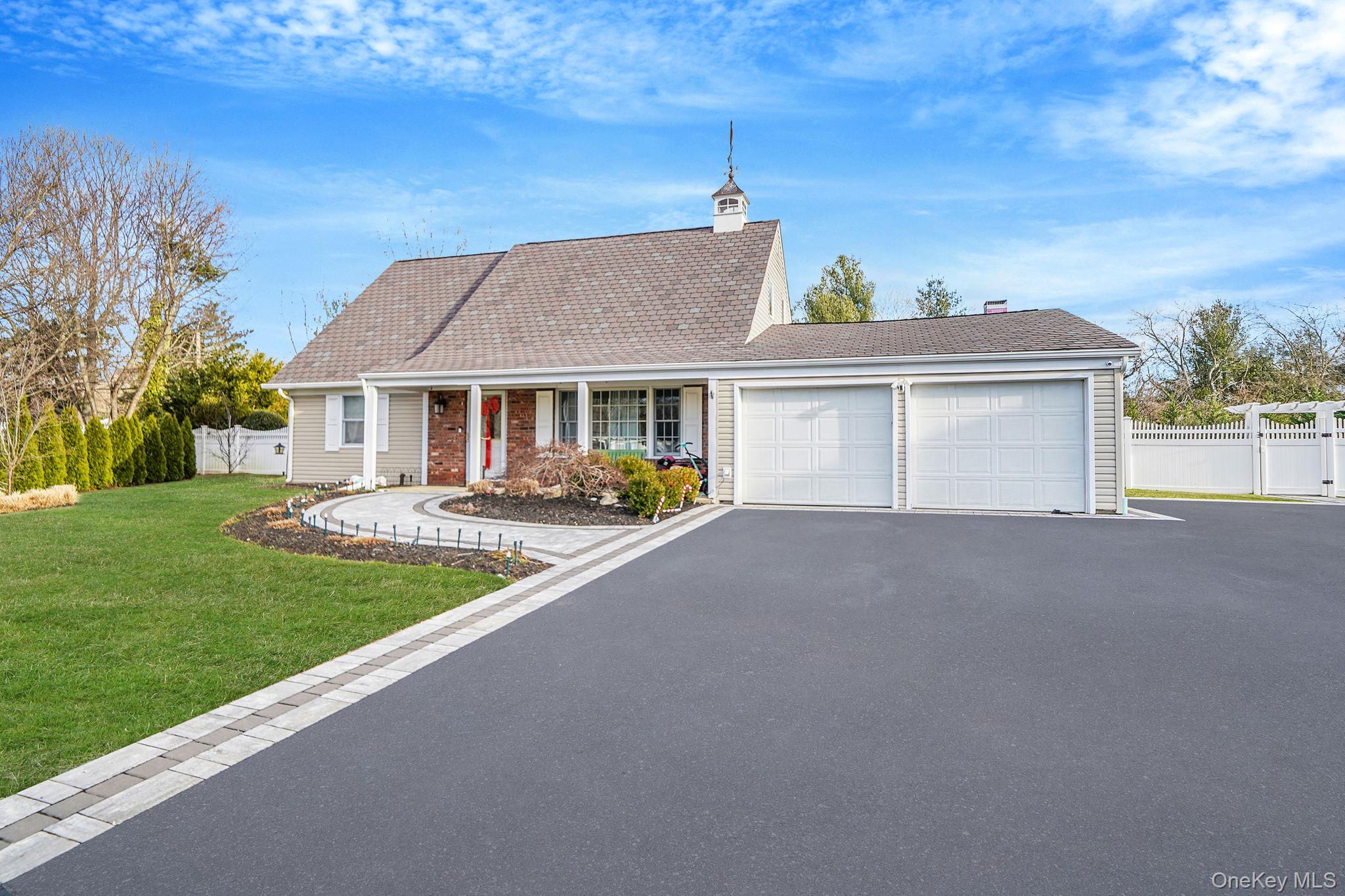 #2 photo, 10 Pickwick Court, সাফোক কাউন্টি Stony Brook , NY 11790