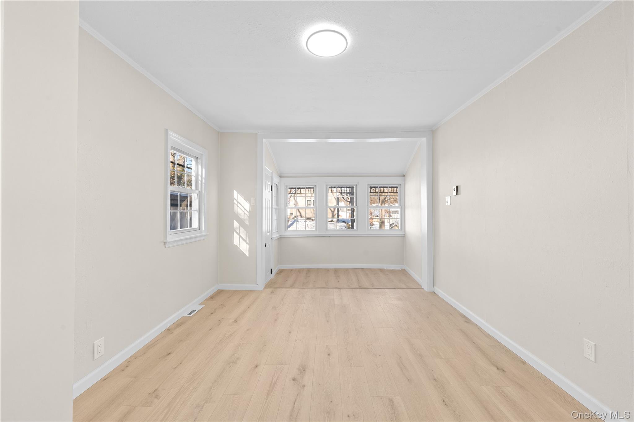 #17 photo, 10 Pinedale Avenue, سوفولك Farmingville , NY 11738