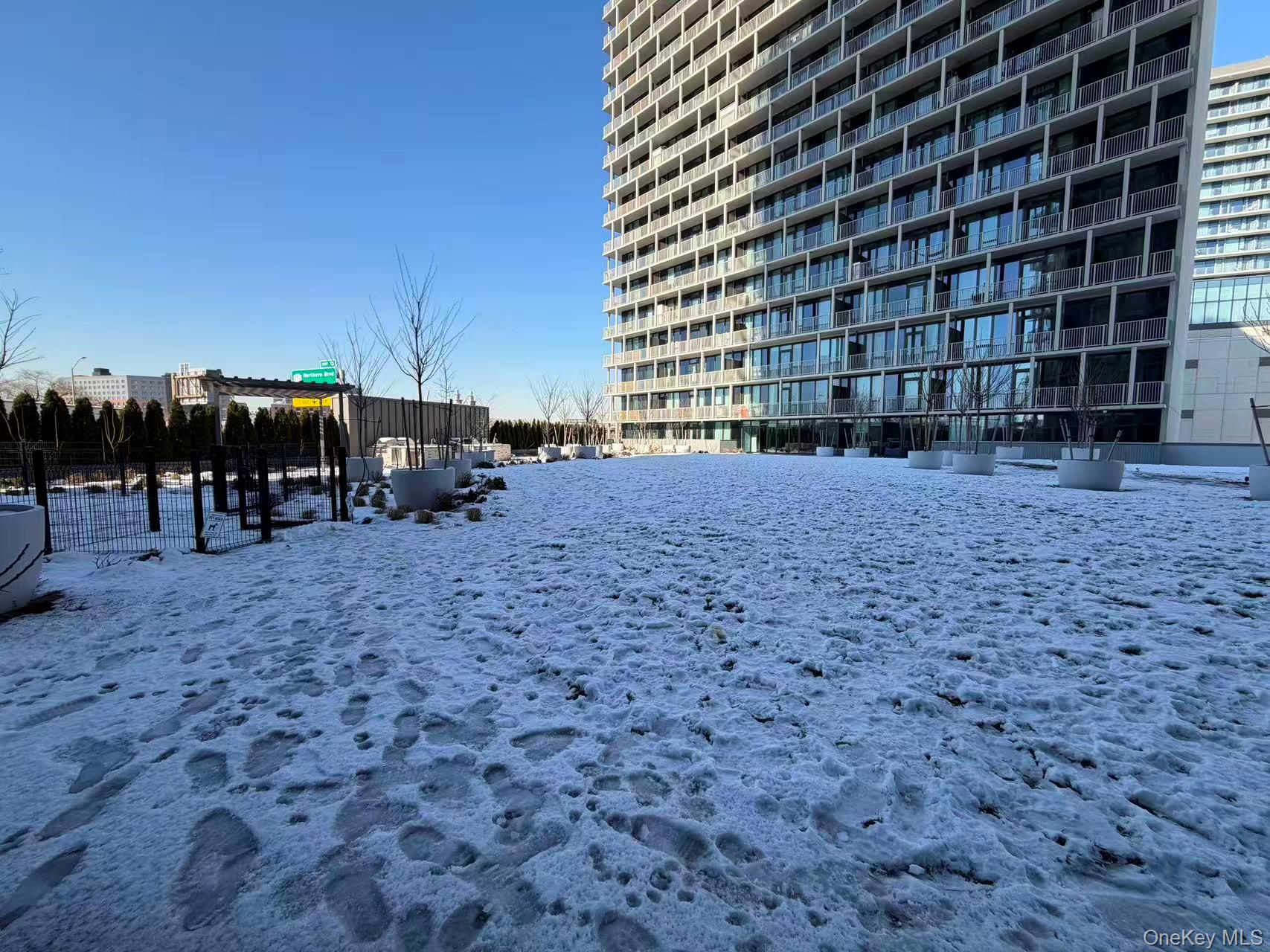 #12 photo, 131-02B 40th Road, कुईंस Flushing , NY 11354