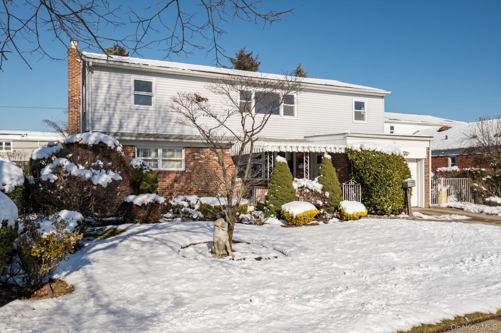 #4 photo, 12 Westbury Avenue, नासाउ काउंटी Plainview , NY 11803