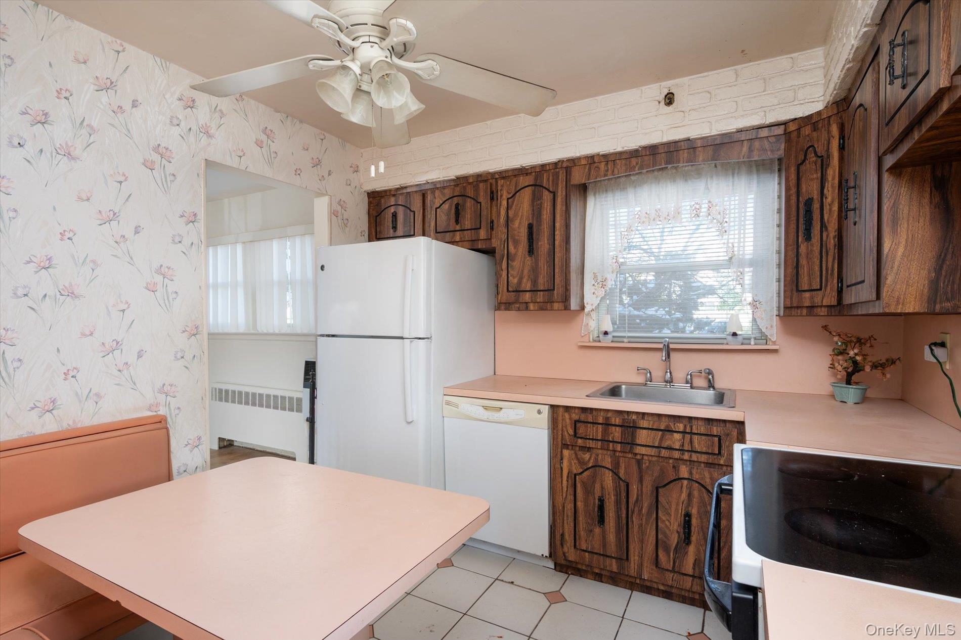 #8 photo, 12 Westbury Avenue, नासाउ काउंटी Plainview , NY 11803