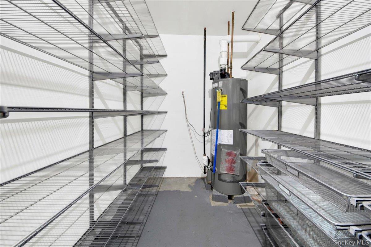 #11 photo, 52 Sears Avenue, 纽约州 Elmsford , NY 10523