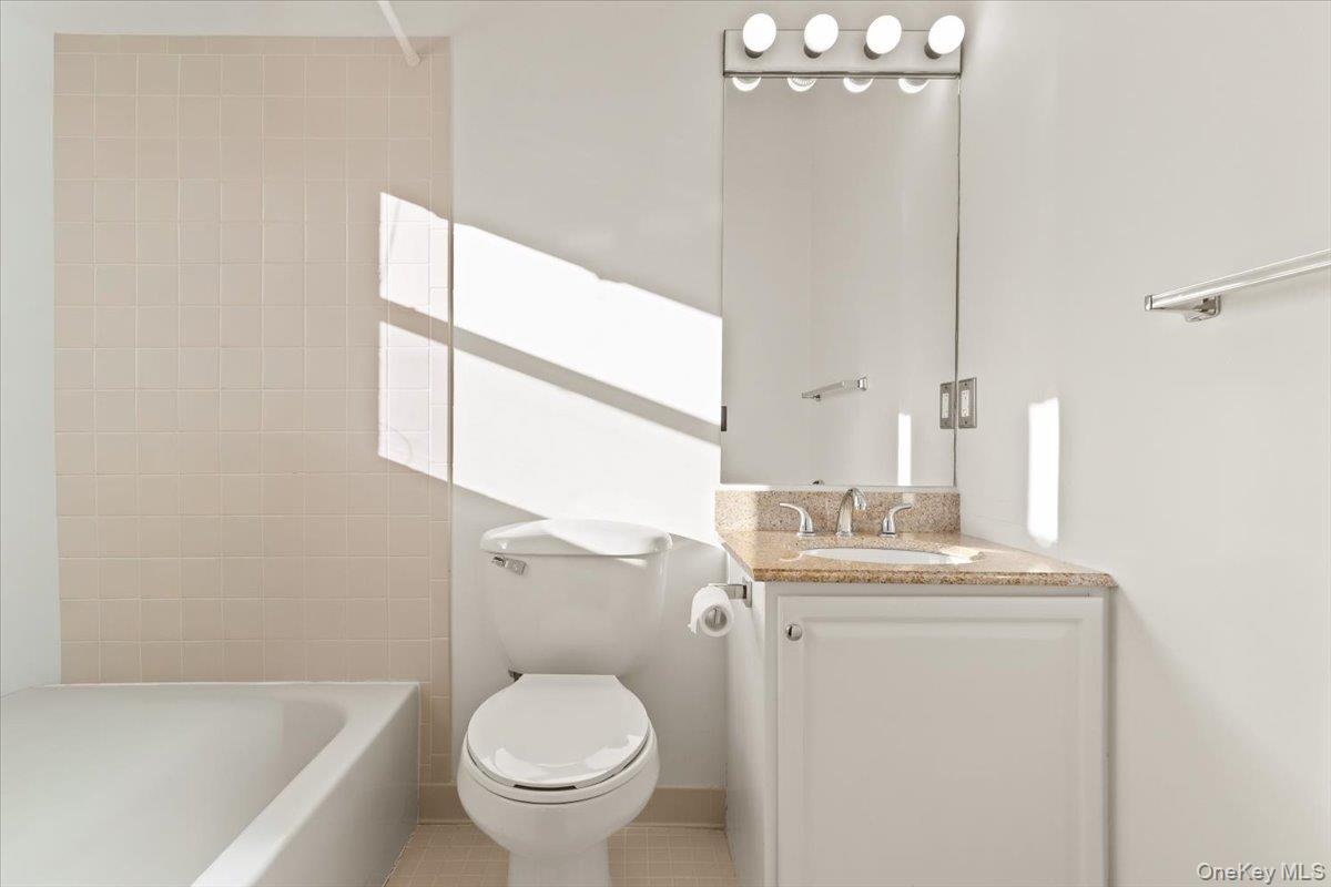 #14 photo, 51 Hemlock Circle, Peekskill , NY 10566