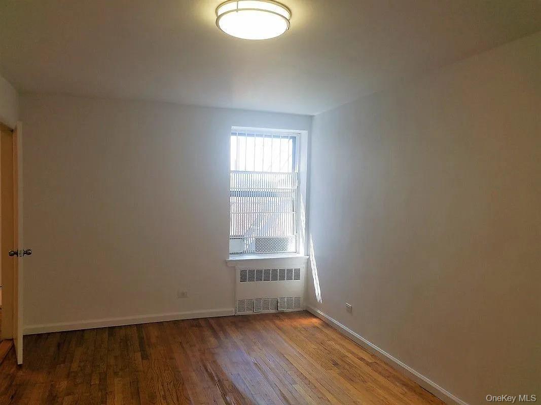 #12 photo, 2640 Marion Avenue, הברונקס Bronx , NY 10458