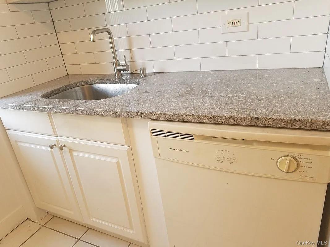 #16 photo, 2640 Marion Avenue, הברונקס Bronx , NY 10458