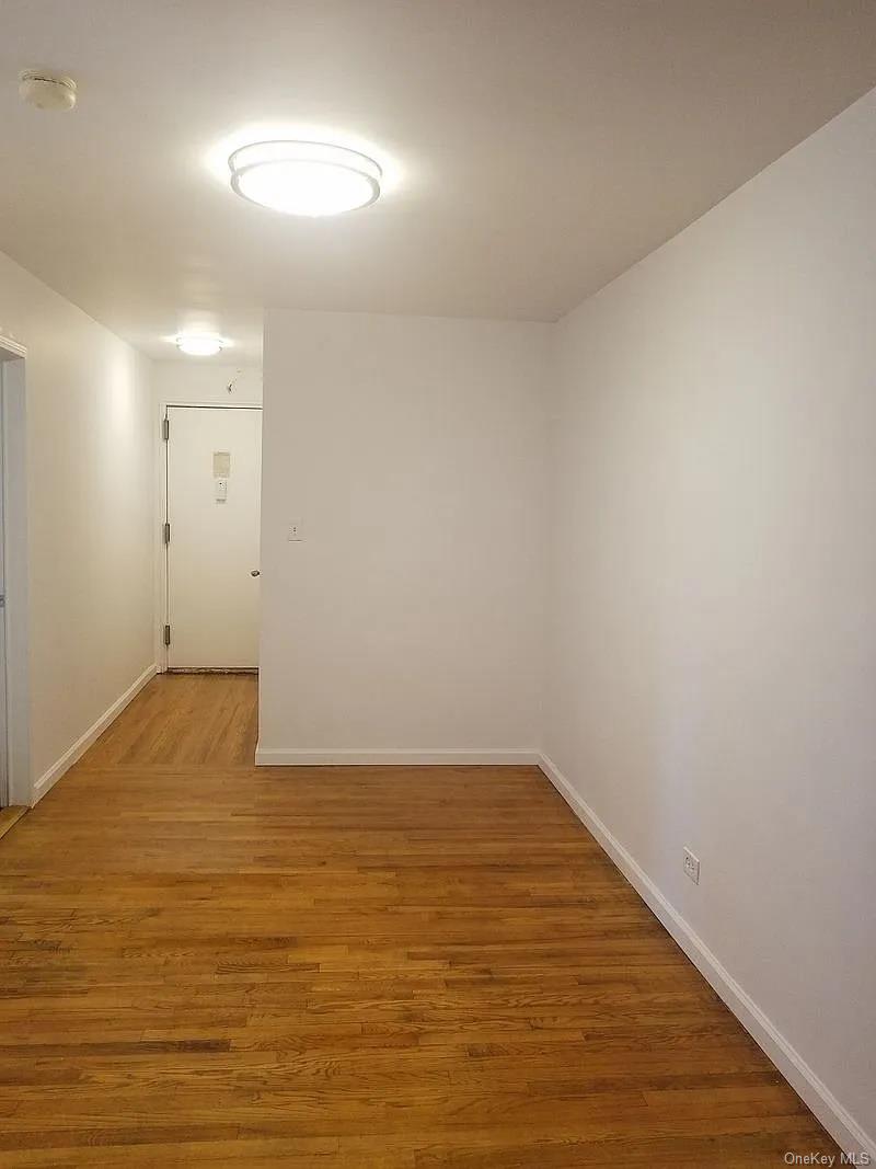 #8 photo, 2640 Marion Avenue, הברונקס Bronx , NY 10458