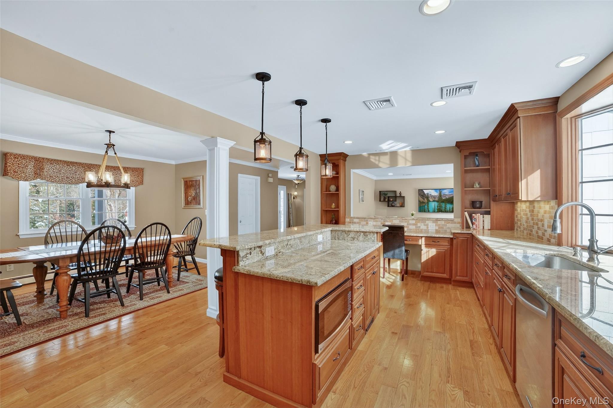 #9 photo, 423 Rutledge Drive, Yorktown Heights , NY 10598