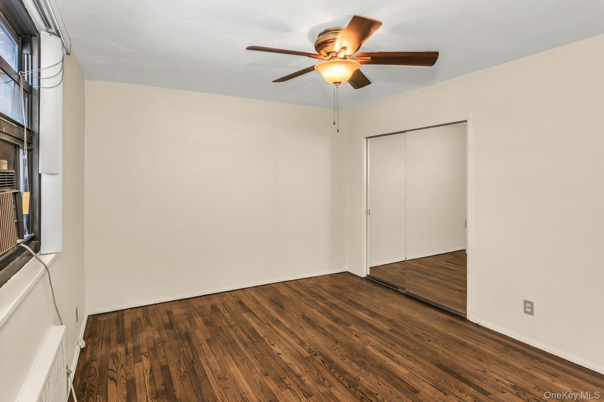 #10 photo, 21-47 Utopia Parkway, Whitestone , NY 11357