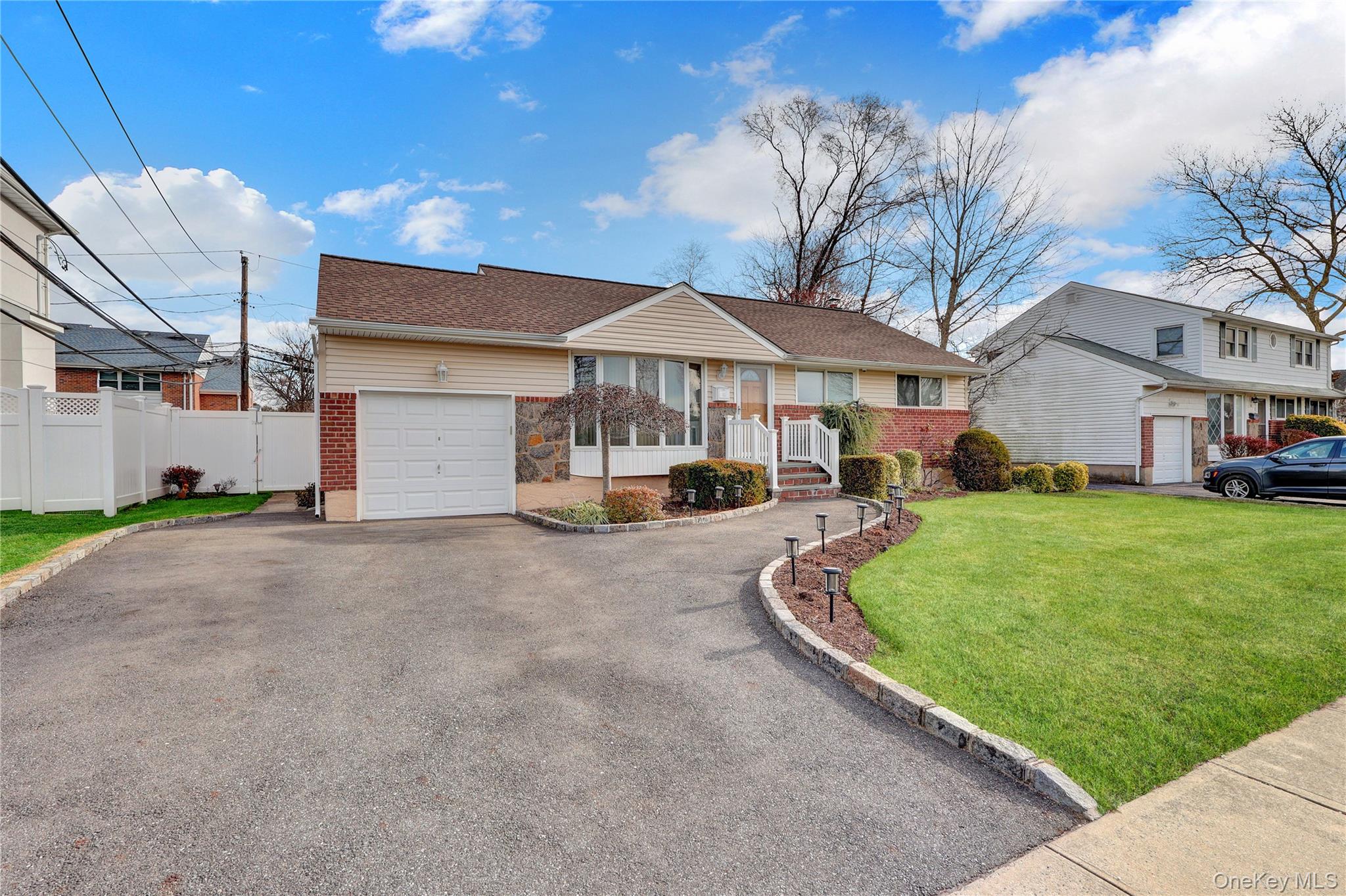 #3 photo, 46 Kalda Lane, নাসাউ কাউন্টি Plainview , NY 11803