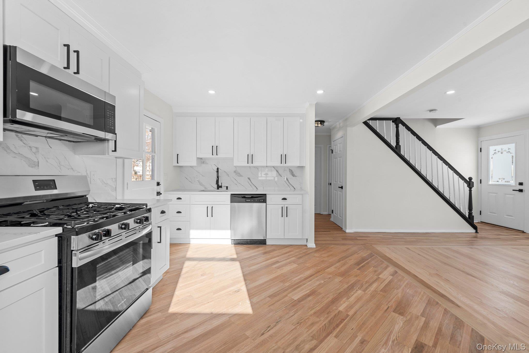 #11 photo, 159 Noel Drive, سوفولك Centereach , NY 11720