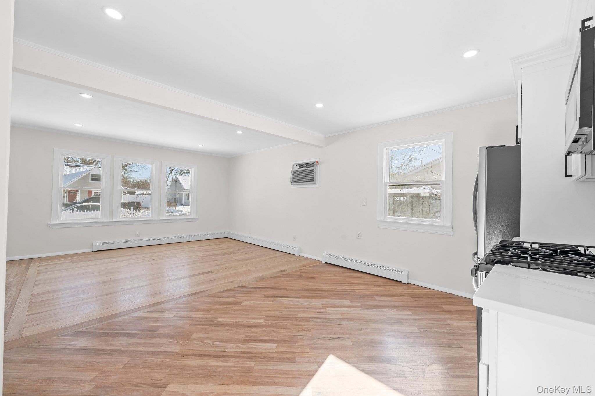 #13 photo, 159 Noel Drive, سوفولك Centereach , NY 11720