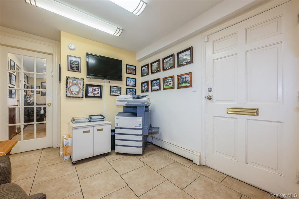 #2 photo, 128 Merrick Avenue, ناسو Merrick , NY 11566