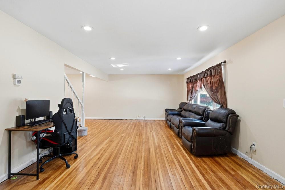 #5 photo, 46 Falcon Drive, سوفولك Hauppauge , NY 11788