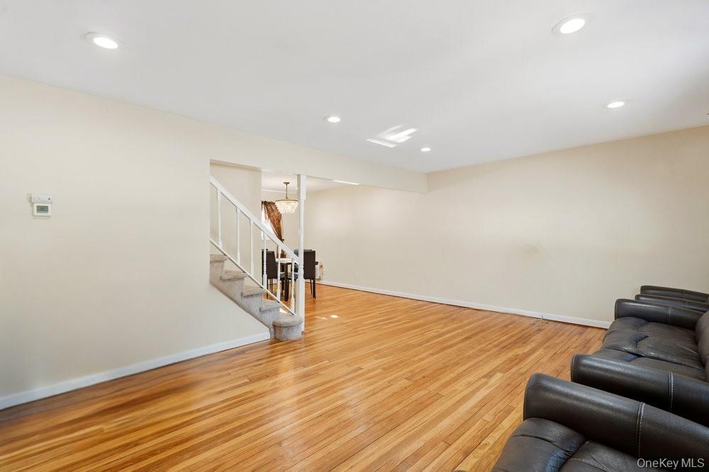 #6 photo, 46 Falcon Drive, سوفولك Hauppauge , NY 11788