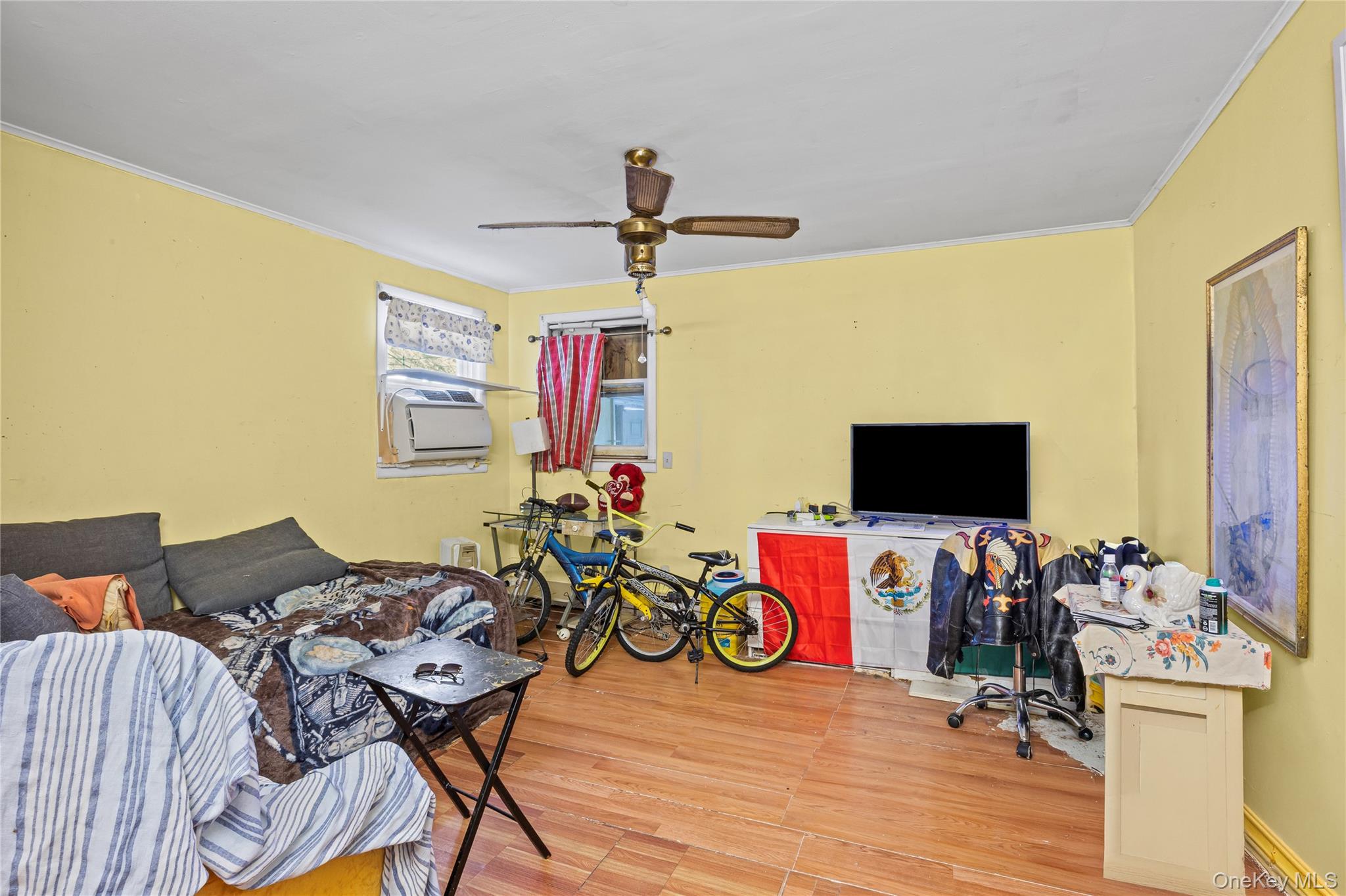 #12 photo, 5717 Waldron Street, Corona , NY 11368