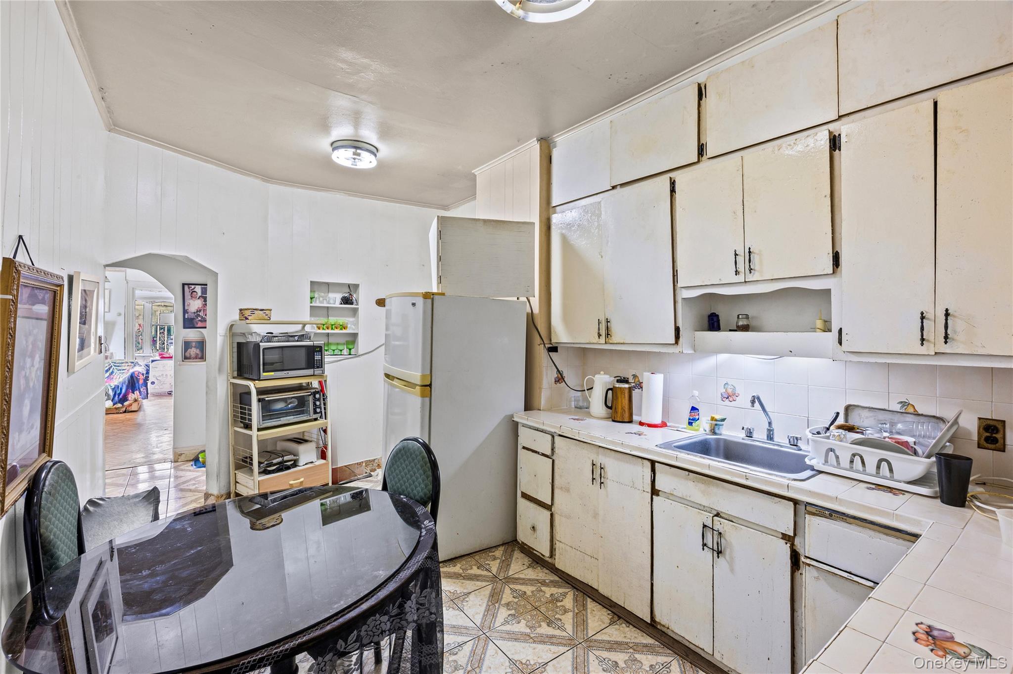 #9 photo, 5717 Waldron Street, Corona , NY 11368