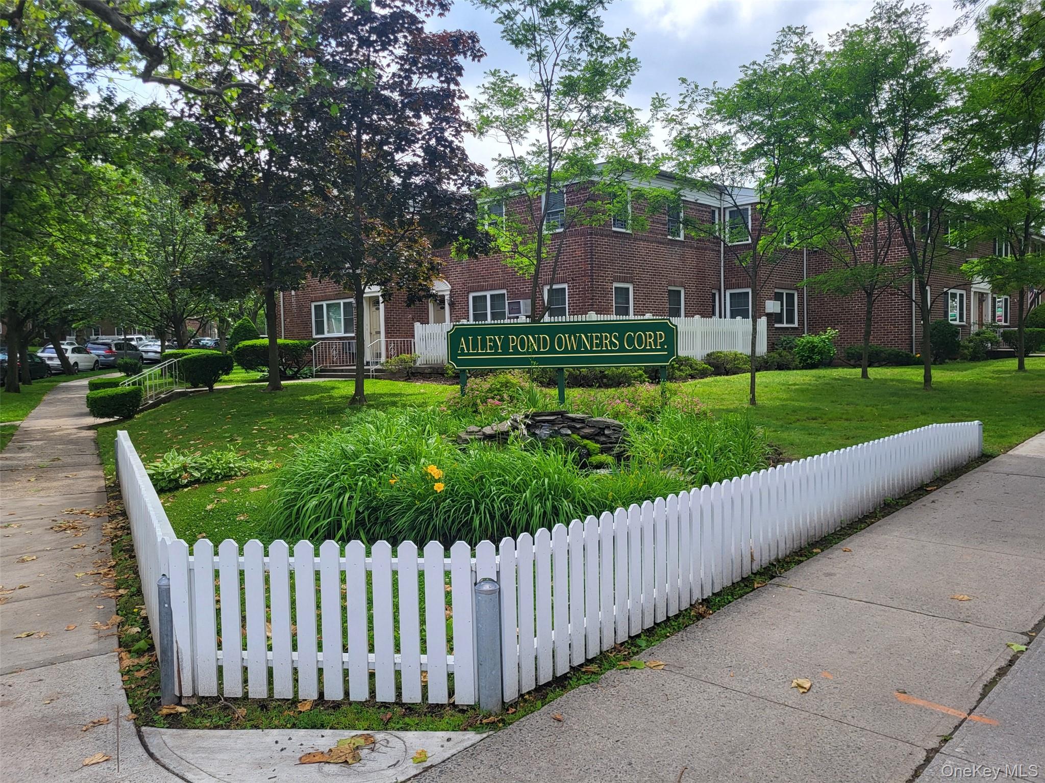 #1 photo, 224-23 Kingsbury Avenue, कुईंस Oakland Gardens , NY 11364