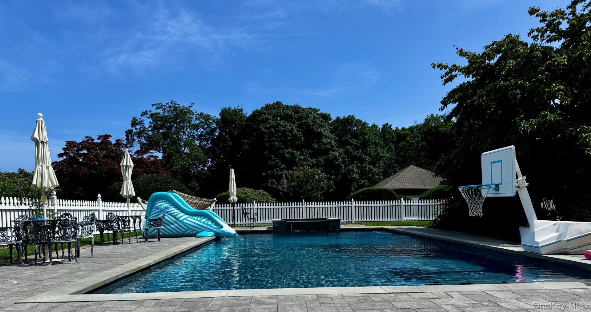 #4 photo, 41 Seafield Lane, Westhampton Beach , NY 11978