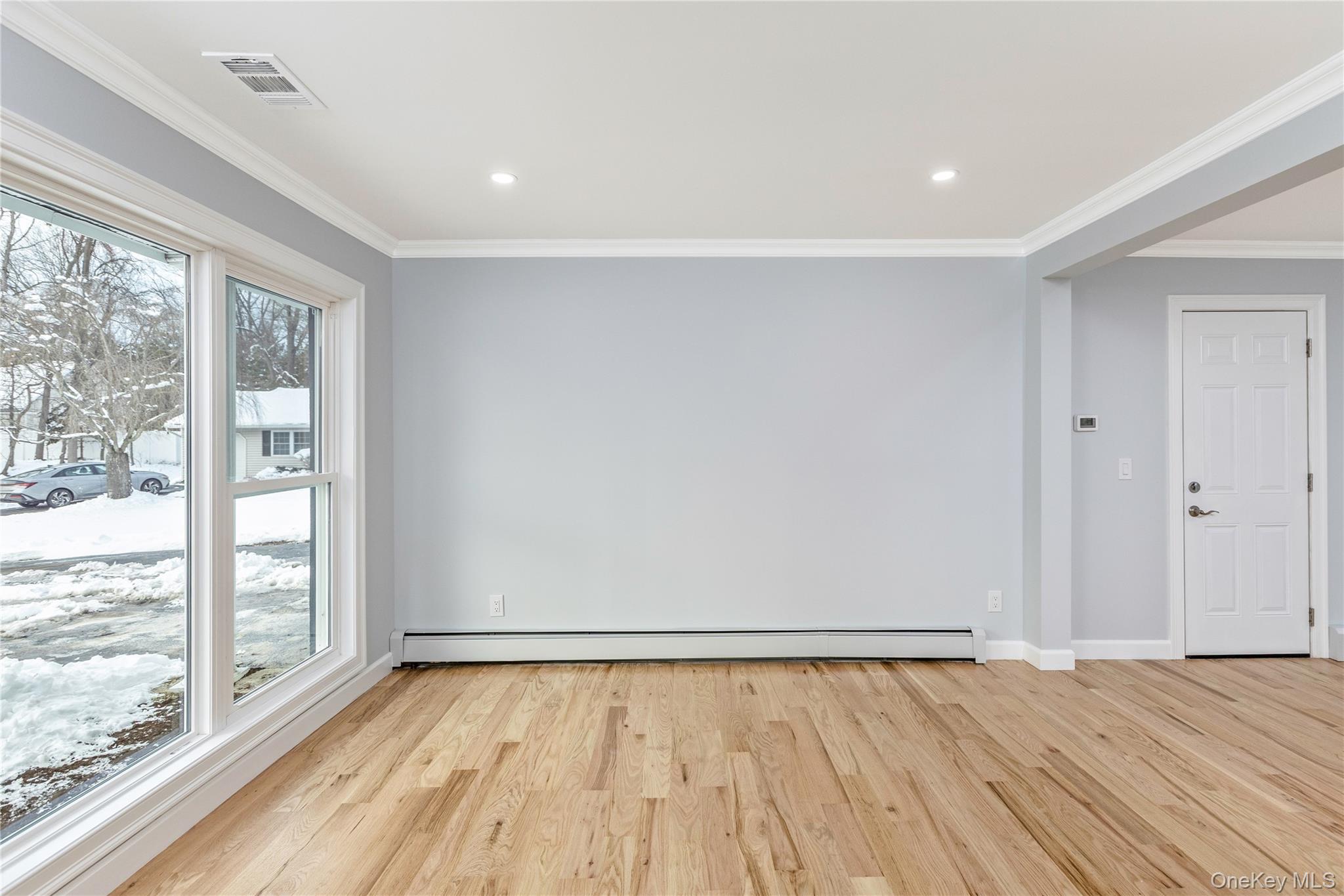 #8 photo, 19 Stuyvesant Circle, Саффолк ‖ East Setauket , NY 11733