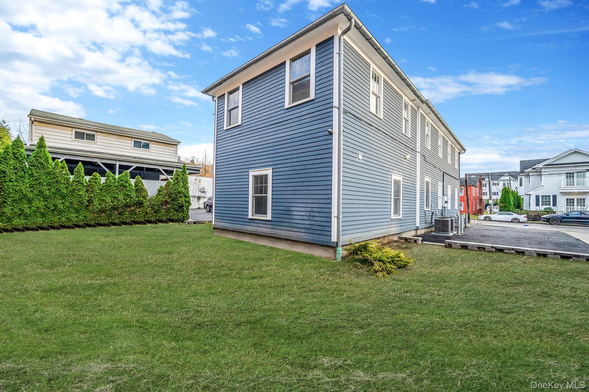 #10 photo, 24 Skillman Street, Roslyn , NY 11576