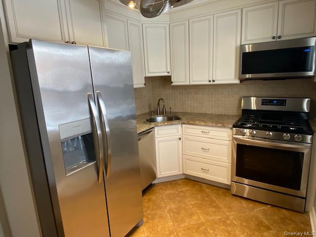 #4 photo, 261-53 Langston, Glen Oaks , NY 11004