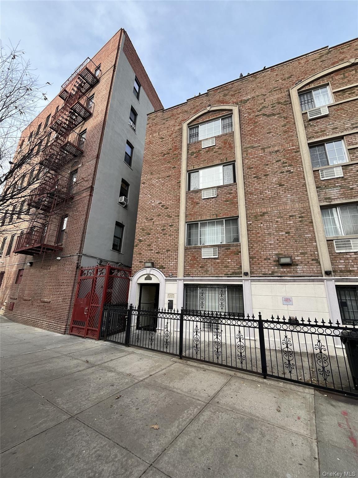 #12 photo, 2135 Crotona Avenue, ब्रोंक्स Bronx , NY 10457