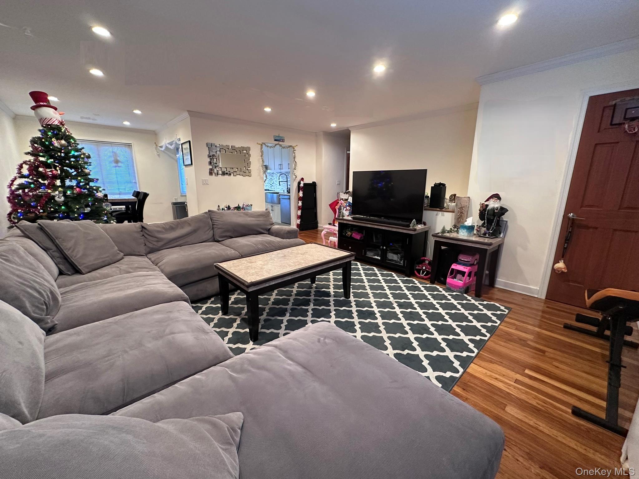 #14 photo, 14-81 212 Street, Bayside , NY 11360