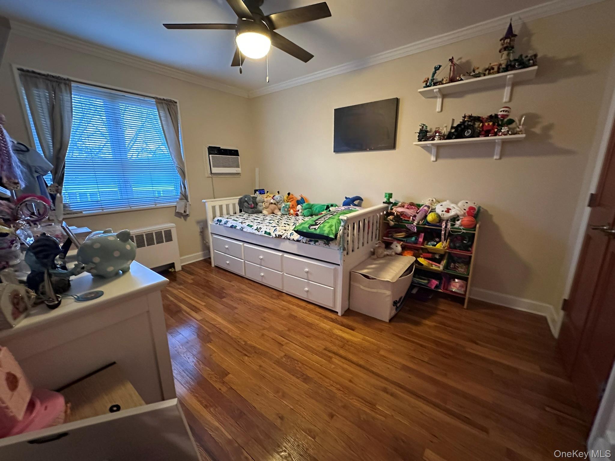 #20 photo, 14-81 212 Street, Bayside , NY 11360