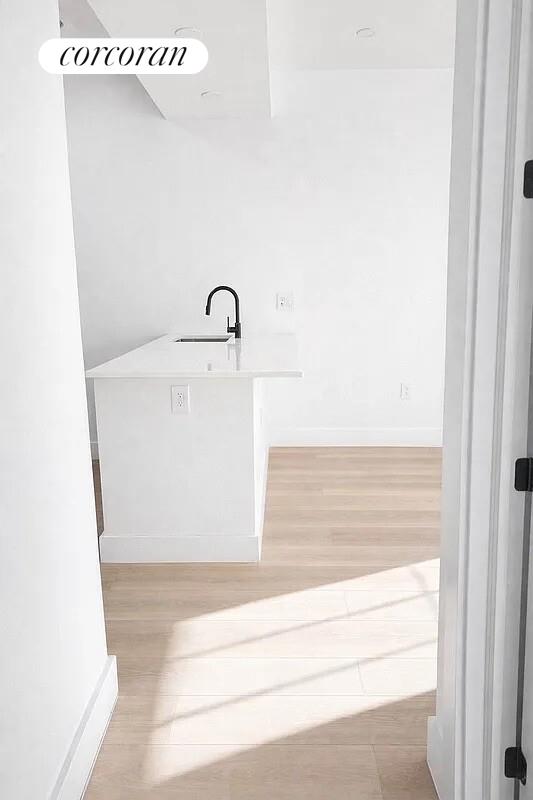 #4 photo, Brooklyn, הברונקס Greenpoint , NY 11222