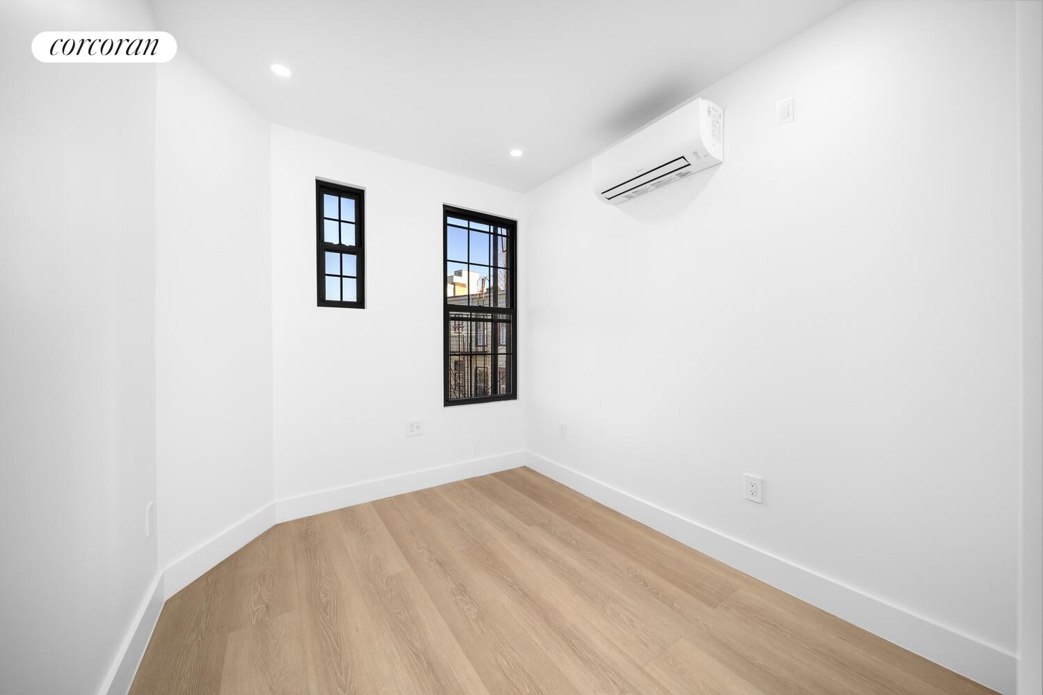 #7 photo, Brooklyn, הברונקס Greenpoint , NY 11222