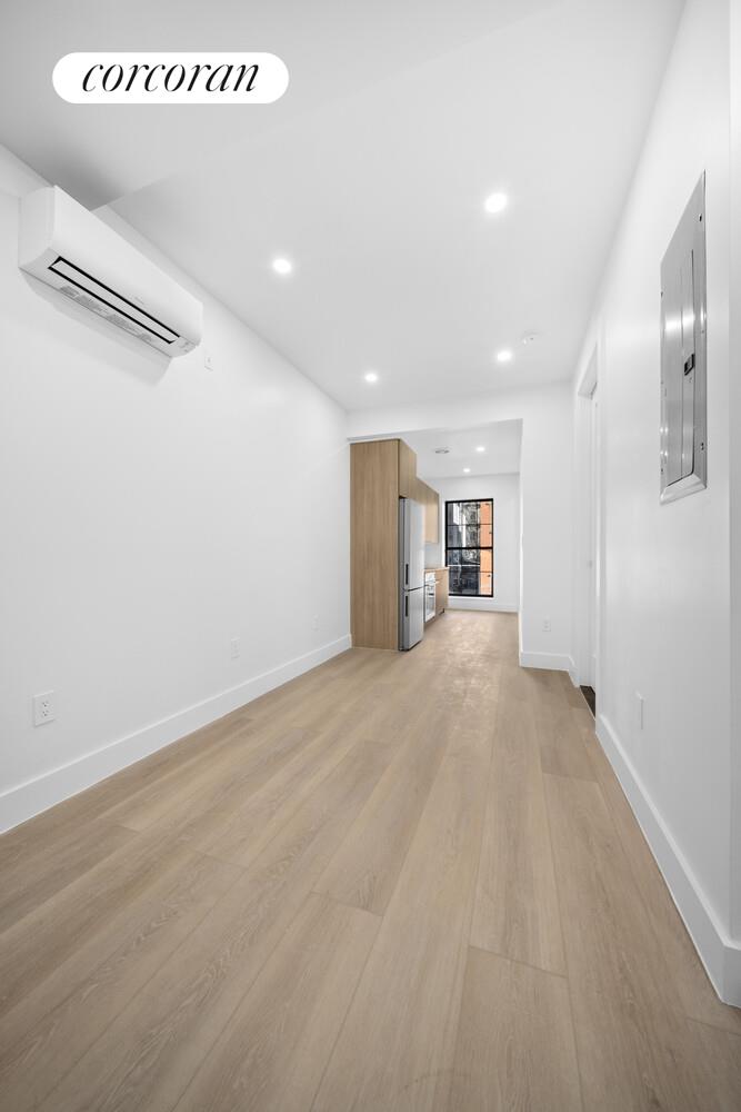 #6 photo, Brooklyn, Williamsburg , NY 11211