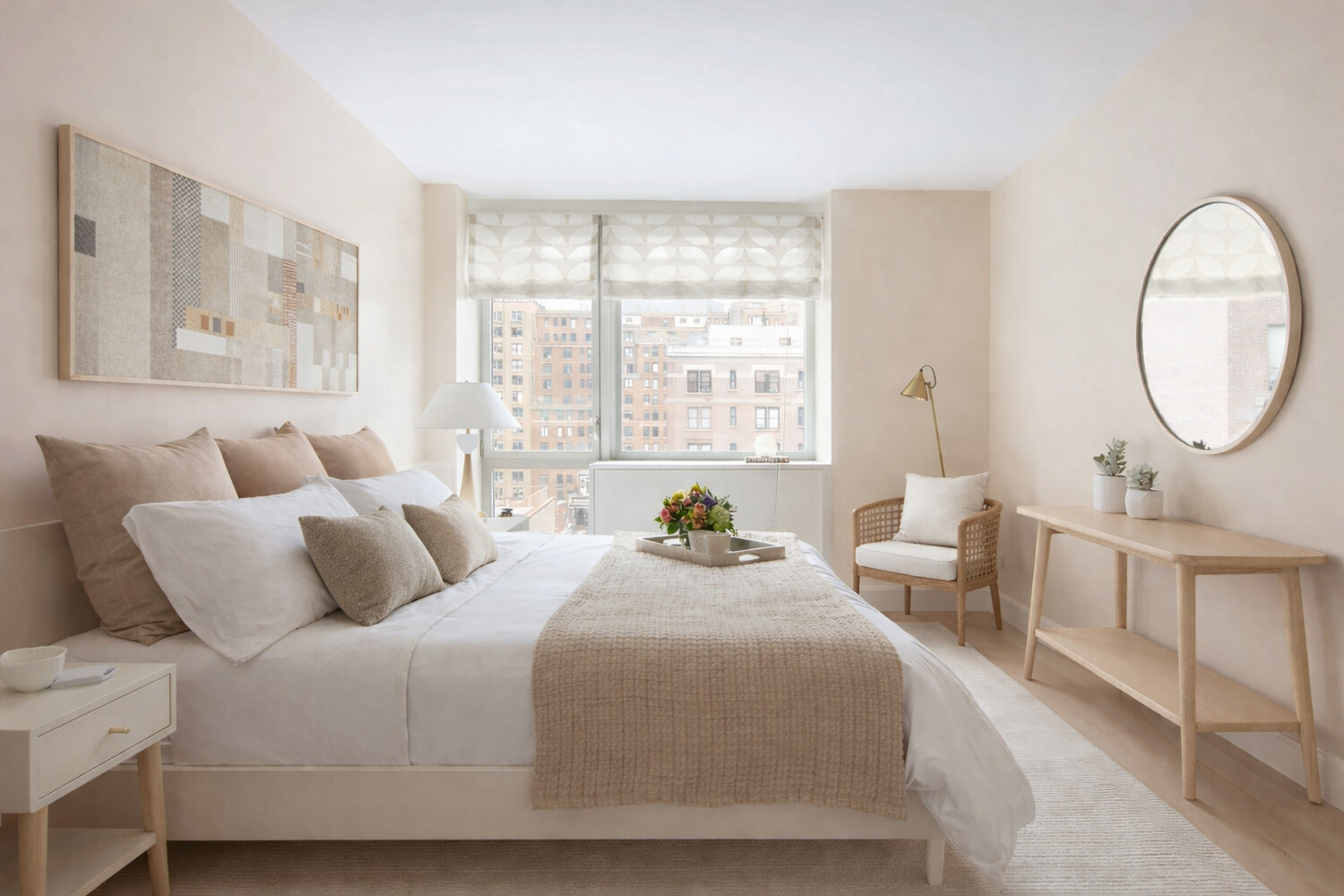 #4 photo, 212 W 72ND Street, Lincoln Square , NY 10023