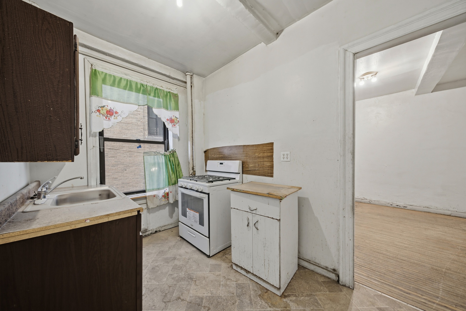 #7 photo, 36 W 84th Street, Upper West Side , NY 10024