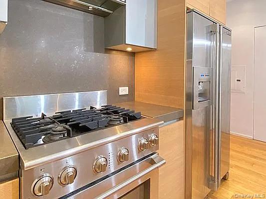 #15 photo, 2280 Frederick Douglass Boulevard, New York (Manhattan) , NY 10027