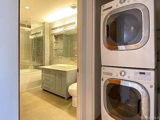 #9 photo, 2280 Frederick Douglass Boulevard, New York (Manhattan) , NY 10027