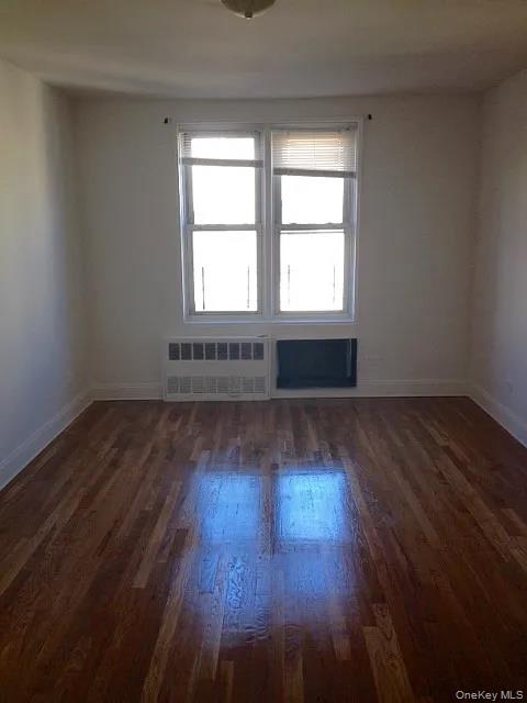 #9 photo, 1332 Metropolitan Avenue, ब्रोंक्स Bronx , NY 10462