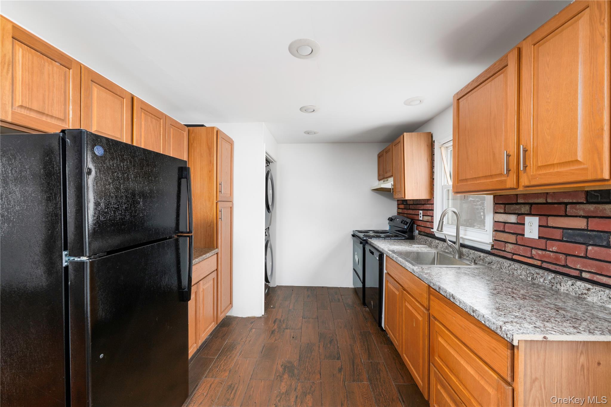 #9 photo, 74 Lakeshore Drive, Carmel , NY 10512