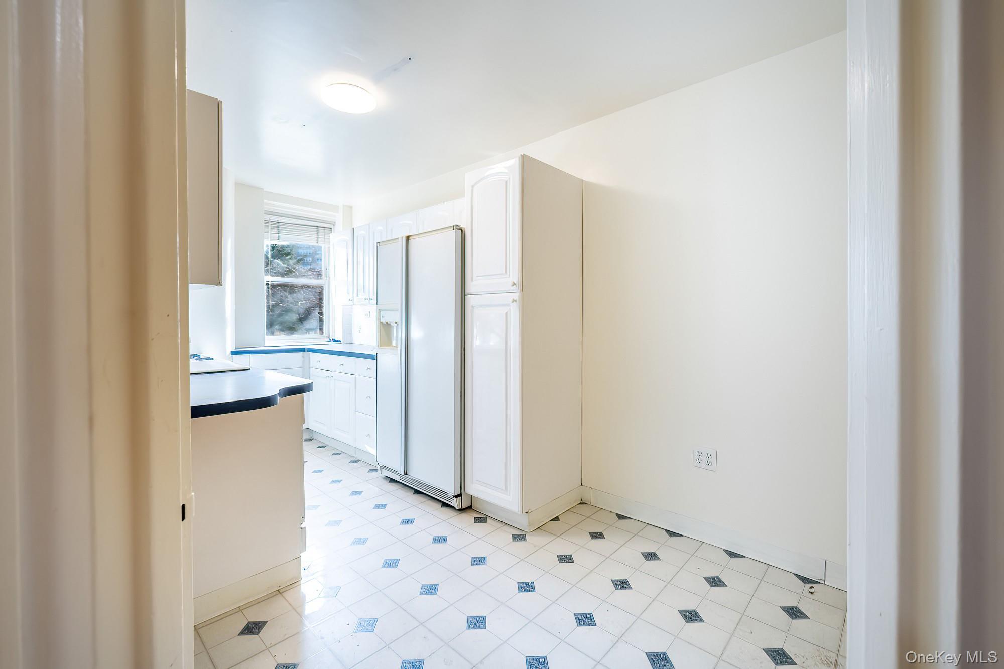 #12 photo, 55 Knolls Crescent, Bronx , NY 10463