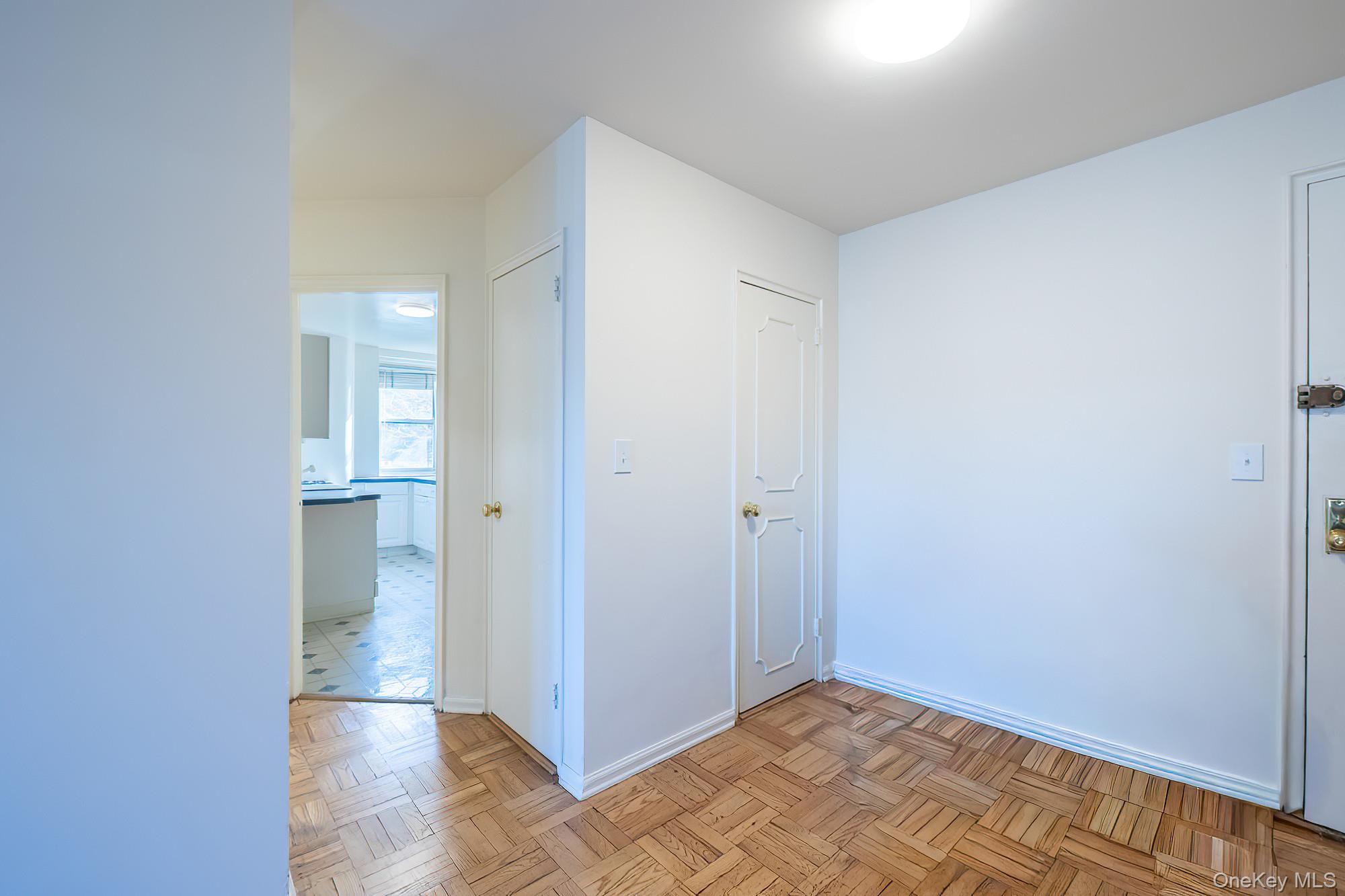 #2 photo, 55 Knolls Crescent, Bronx , NY 10463