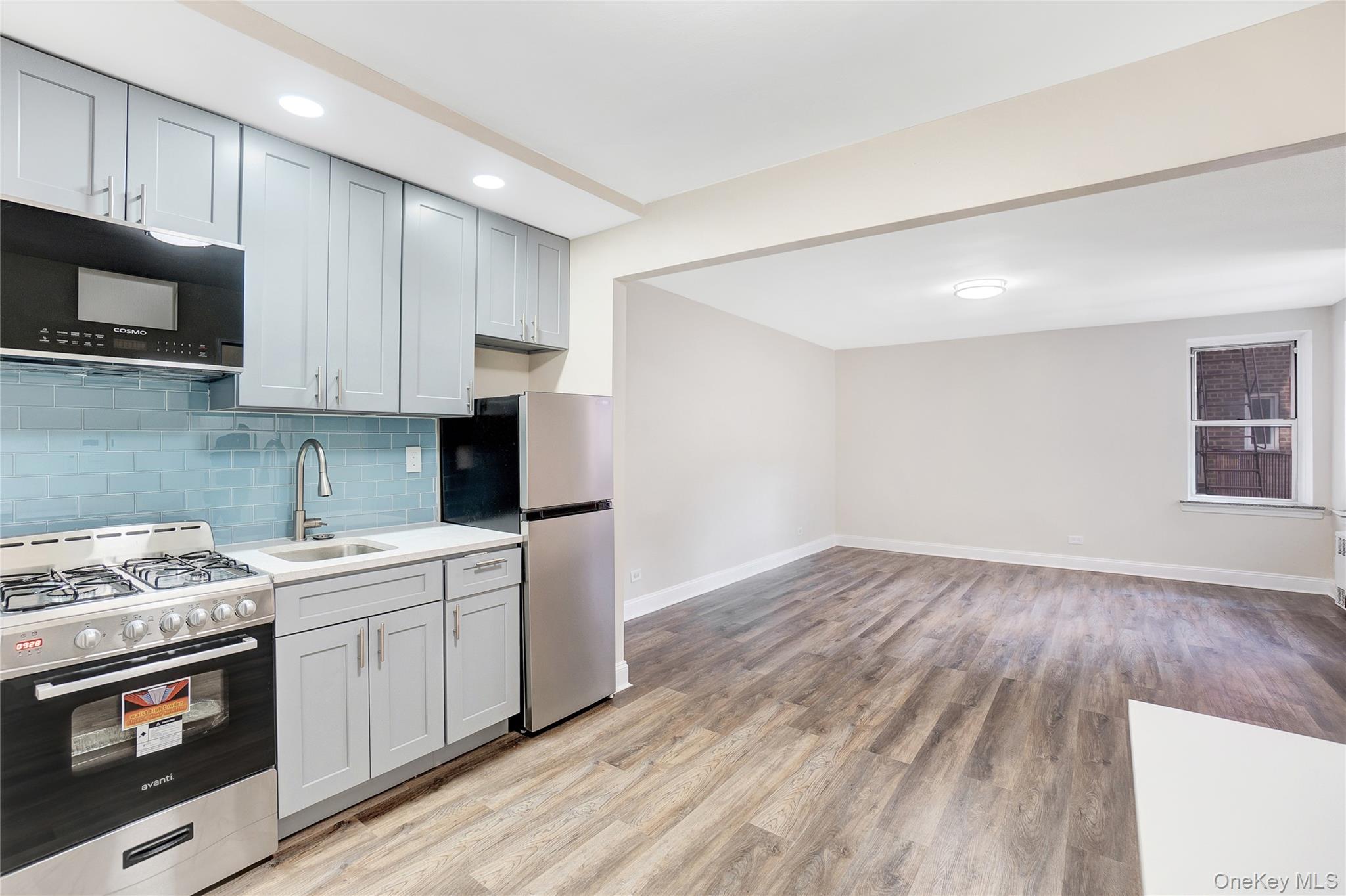 #7 photo, 105-24 64th Road, كوينز Forest Hills , NY 11375