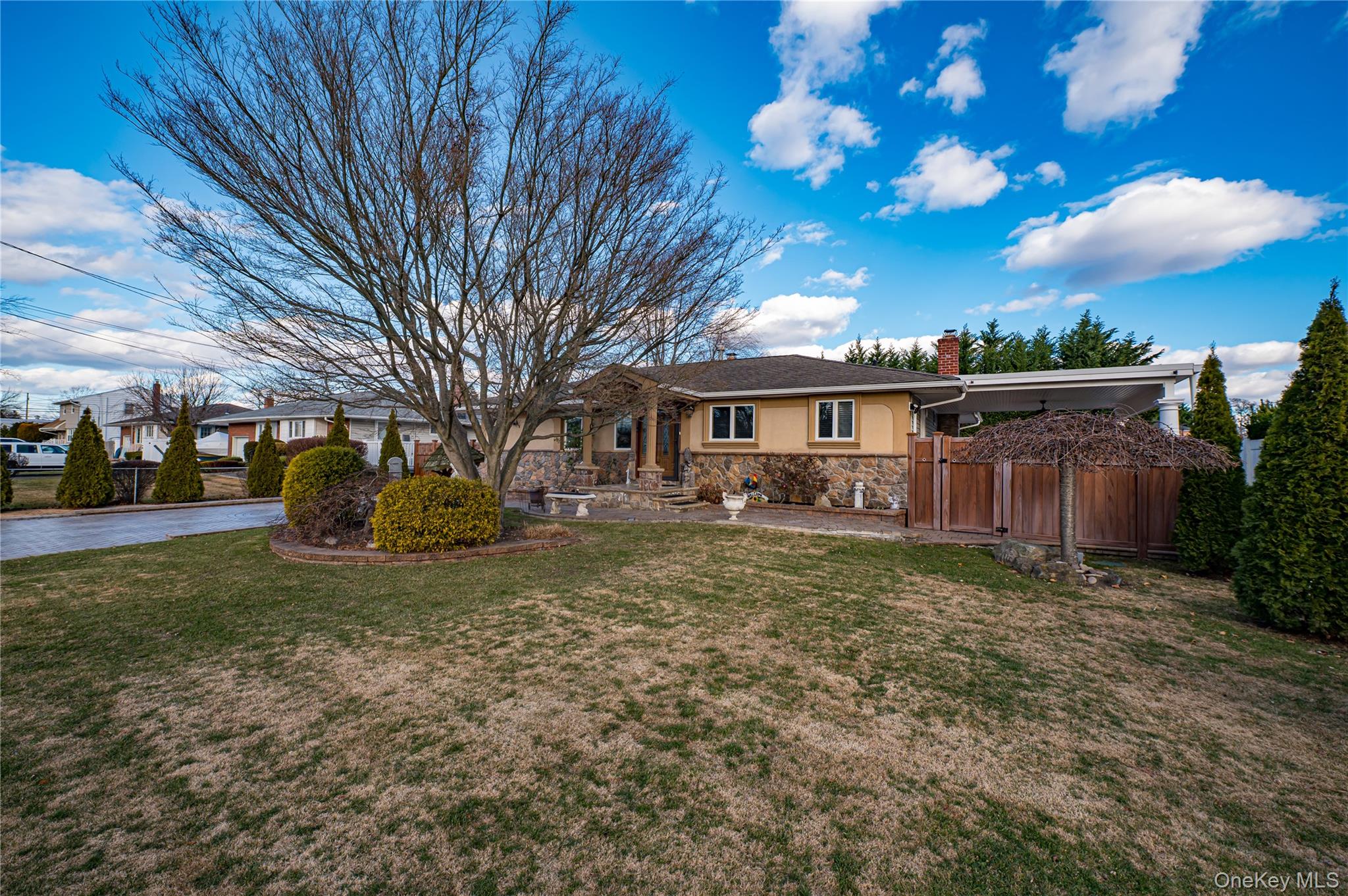 #1 photo, 37 W 10th Street, سوفولك Deer Park , NY 11729