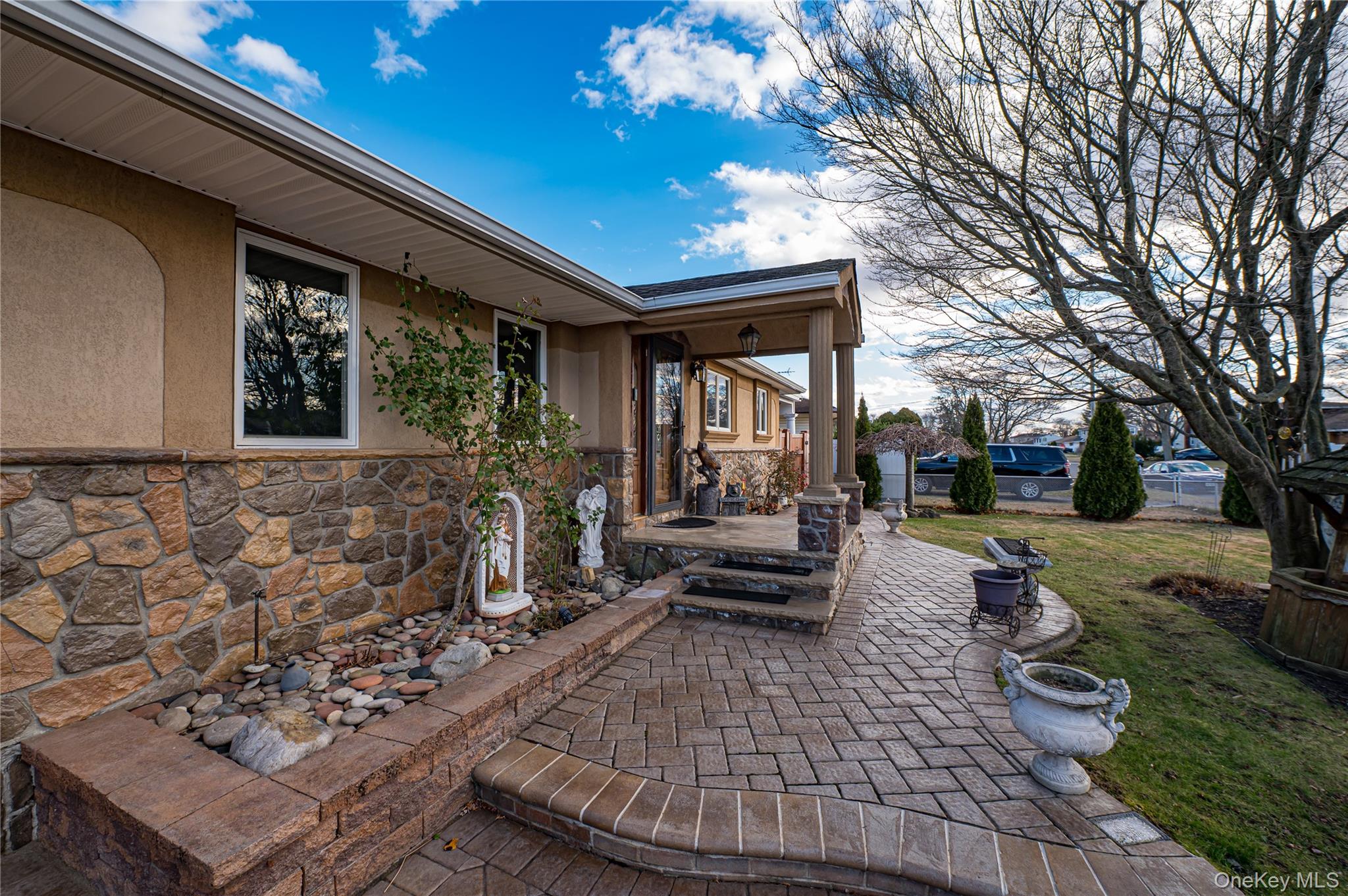 #3 photo, 37 W 10th Street, سوفولك Deer Park , NY 11729