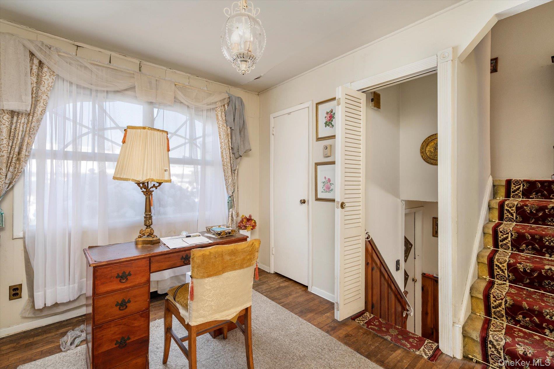 #2 photo, 9 Walnut Place, Massapequa , NY 11758