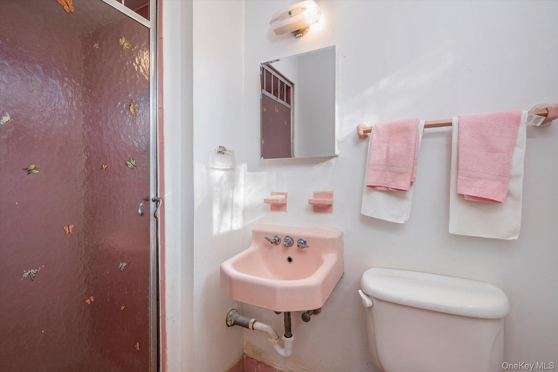 #8 photo, 9 Walnut Place, Massapequa , NY 11758