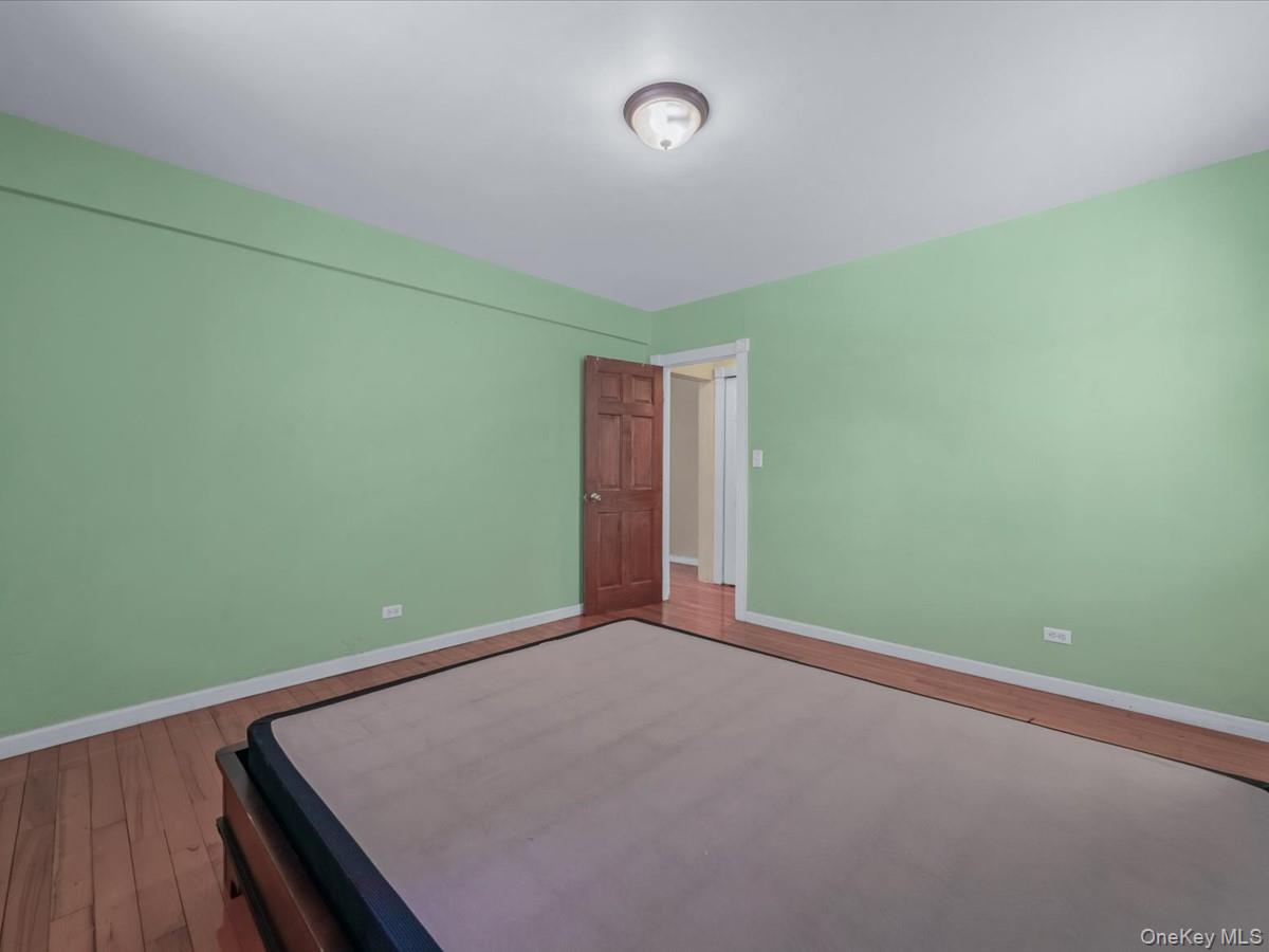 #11 photo, 44-05 Macnish Street, كوينز Elmhurst , NY 11373