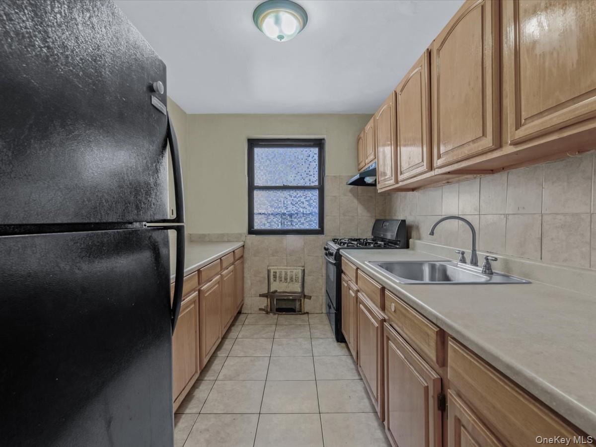 #4 photo, 44-05 Macnish Street, كوينز Elmhurst , NY 11373
